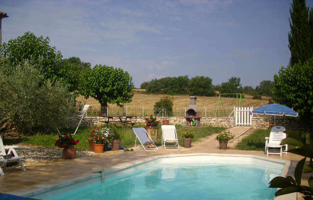 swimming pool Cottage in Occitania to rent
