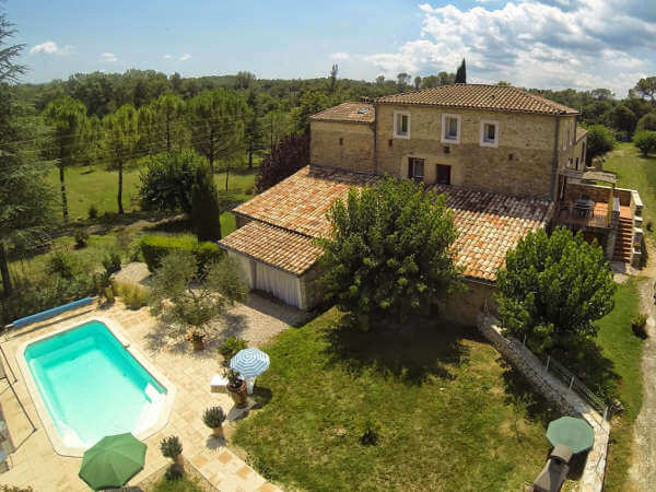 piscine Gîte en Occitanie en location